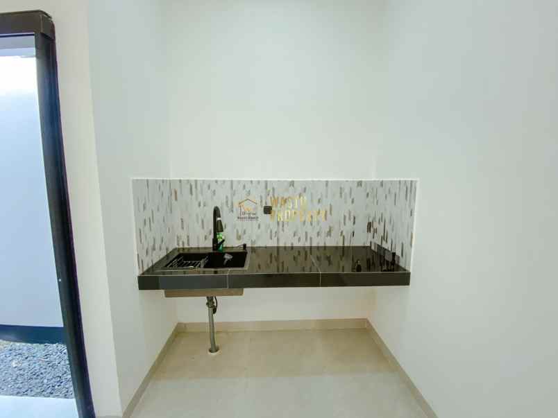 rumah kontemporer siap huni dekat jalan lpmp kalasan