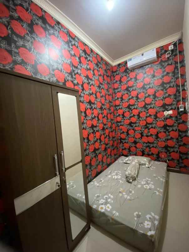 rumah kos di kalijudan 3 lantai full