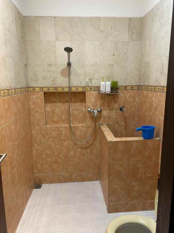 rumah kos medokan asri furnished tingkat 1