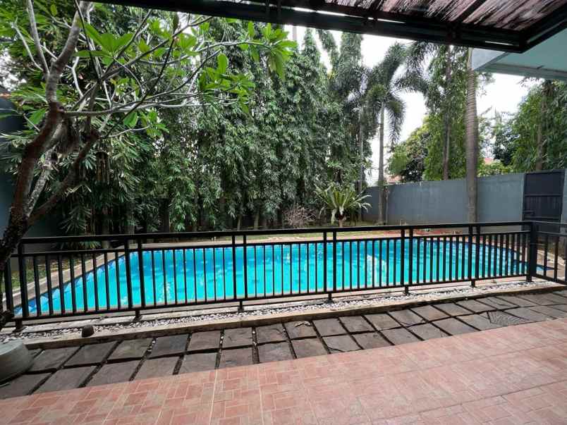 rumah lebak bulus dalam townhouse keamanan 24 jam