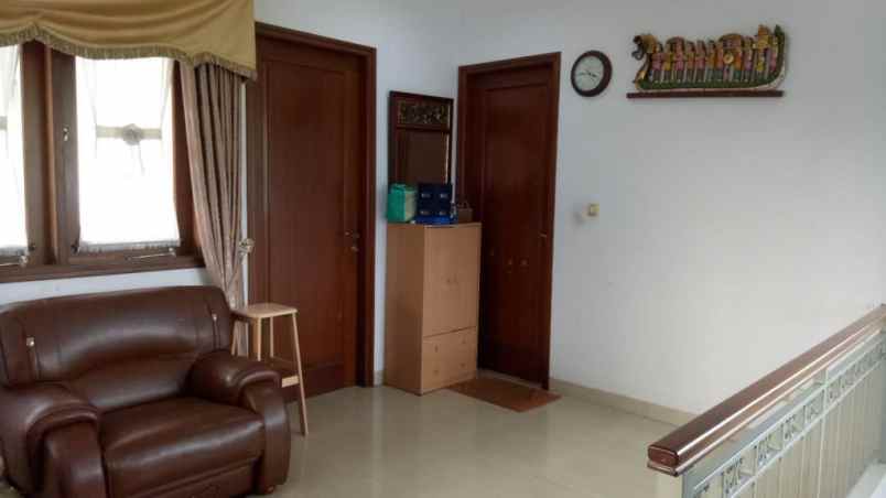 rumah lebak bulus dalam townhouse keamanan 24 jam