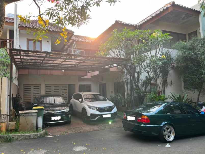 rumah lebak bulus dalam townhouse keamanan 24 jam
