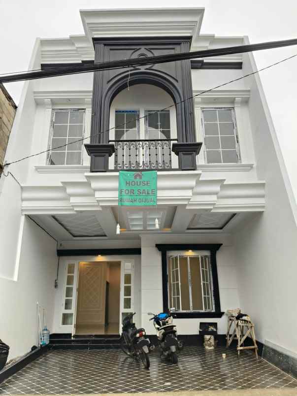 rumah mewah 2 lantai siap huni murah dibeji depok