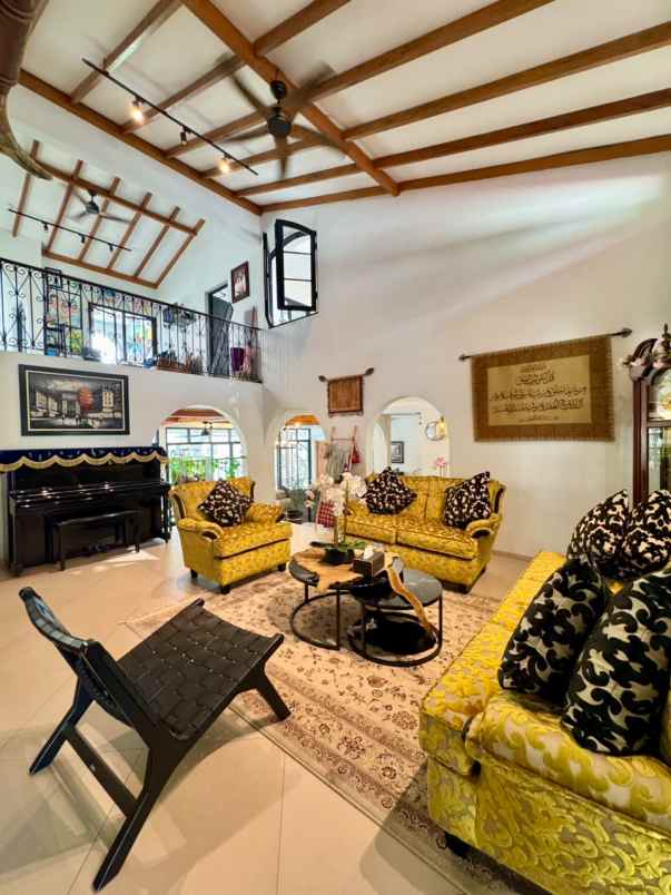 rumah mewah 2lt pool premium quality villa cinere mas