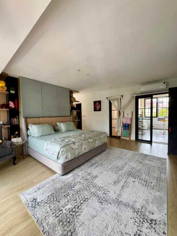 rumah mewah 2lt pool premium quality villa cinere mas