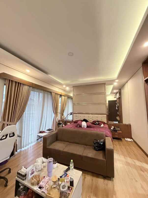 rumah mewah di cluster concerto beach pik jakarta