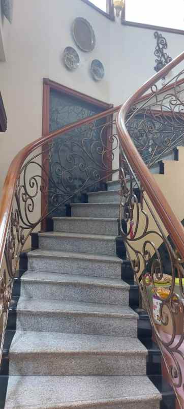 rumah mewah di duren sawit jakarta