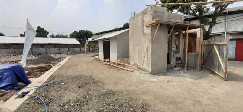 rumah mewah klasik 2 lantai di kelapa dua depok