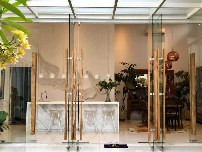 rumah mewah pejaten 477m dekat krl mall pejaten