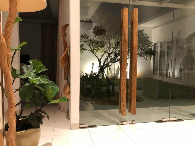 rumah mewah pejaten 477m dekat krl mall pejaten