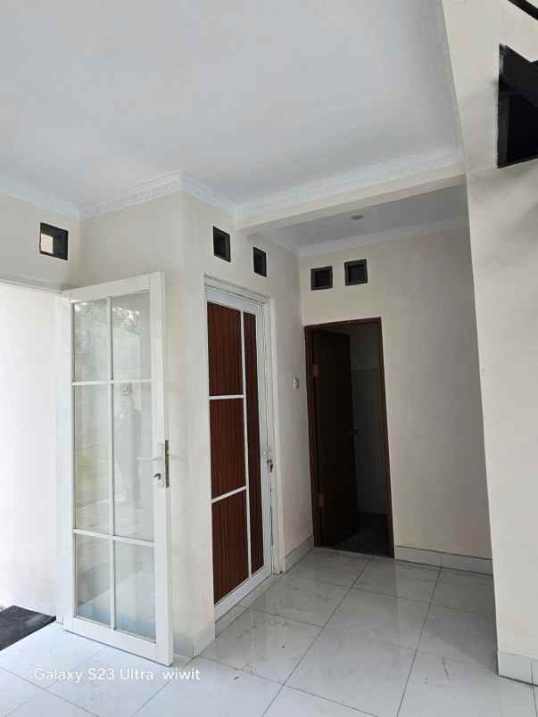 rumah minimalis mezanine dekat jalan paris bantul