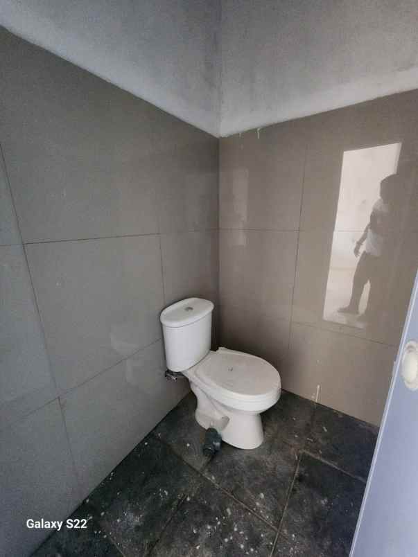 rumah murah 200 jutaan dekat stasiun didepok