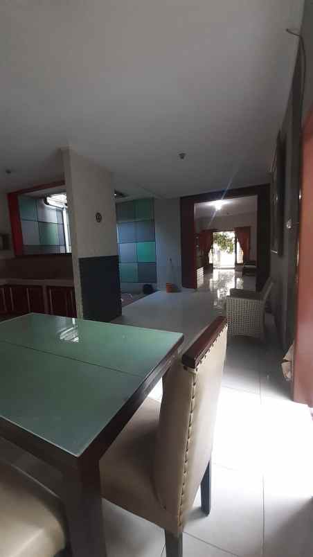 rumah posisi boulevard di grand wisata bekasi