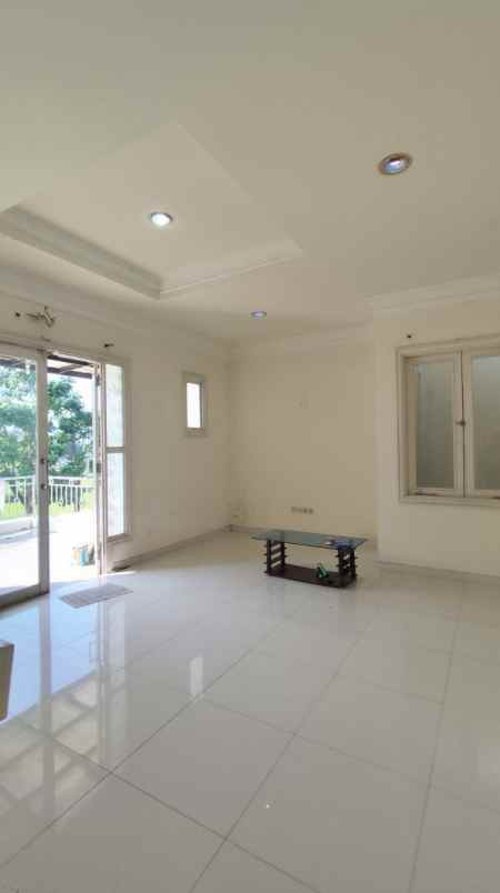 rumah puri galaxy hadap timur