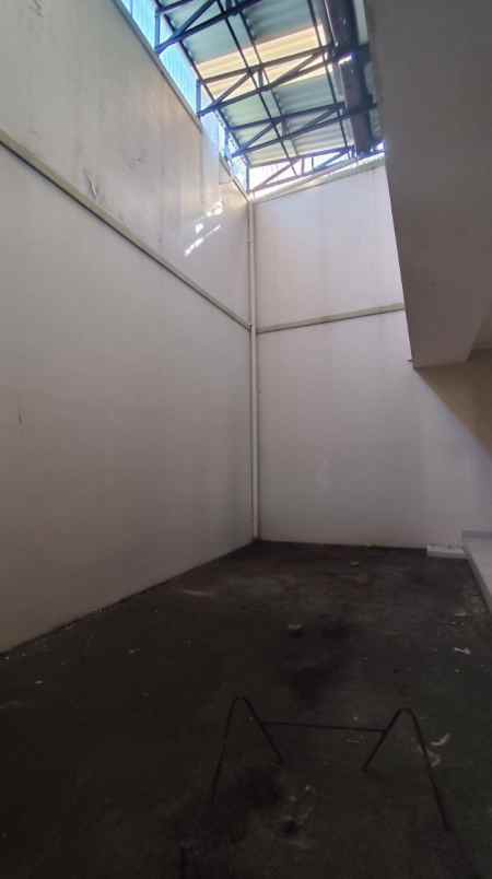 rumah puri galaxy hadap timur