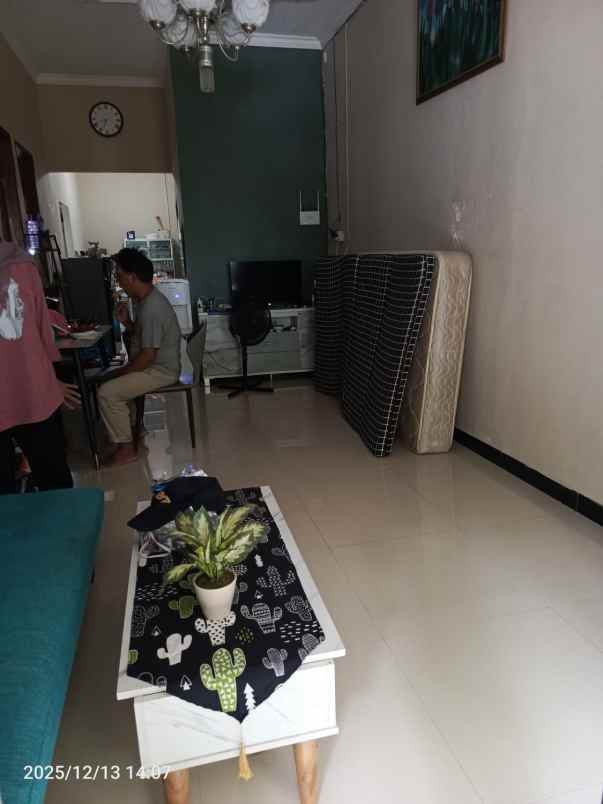 rumah second dalam taman anyelir 3 kalimulya depok