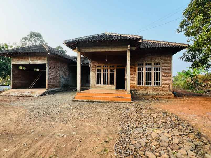 rumah siap huni 1865m bonus pohon durian karanganyar