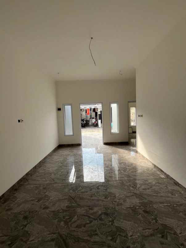 rumah siap huni cluster lt 65 lb 45 pamulang rp 680jt