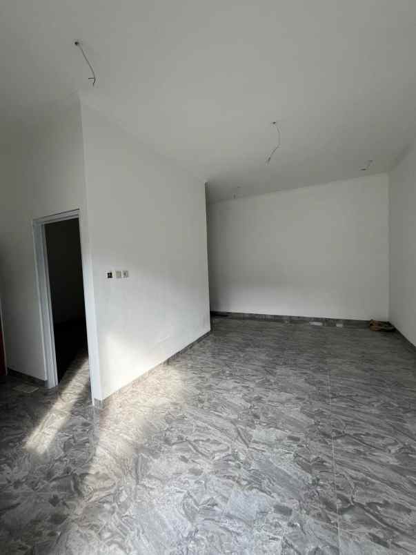 rumah siap huni cluster lt 65 lb 45 pamulang rp 680jt