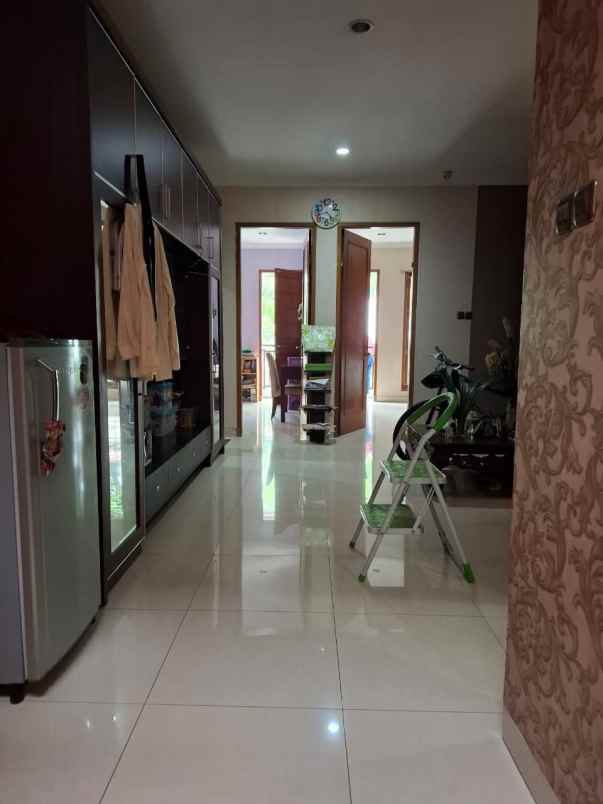 rumah siap huni di pondok indah jakarta selatan