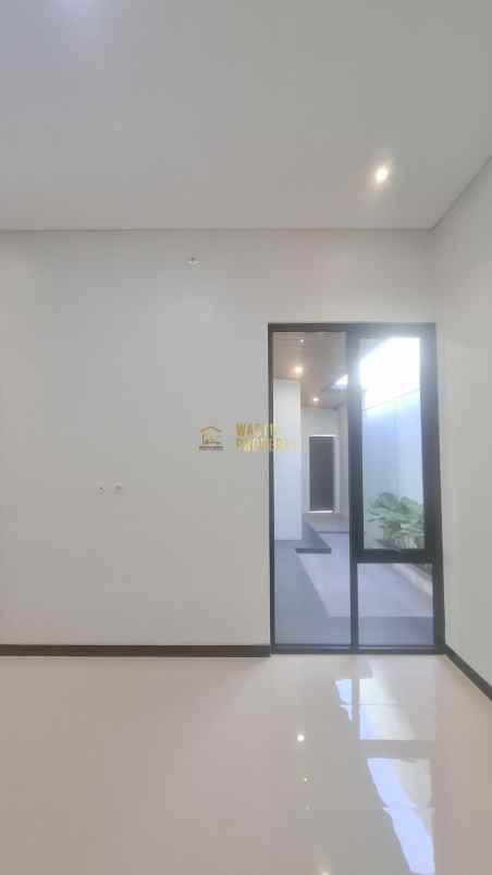 rumah siap huni tanah luas dekat pasar jangkang sleman