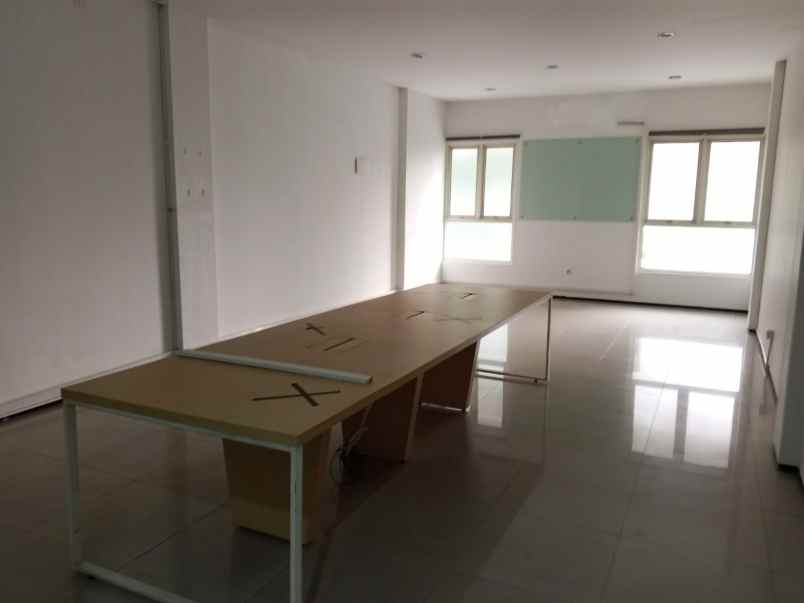sewa ruko super strategis di area gandaria