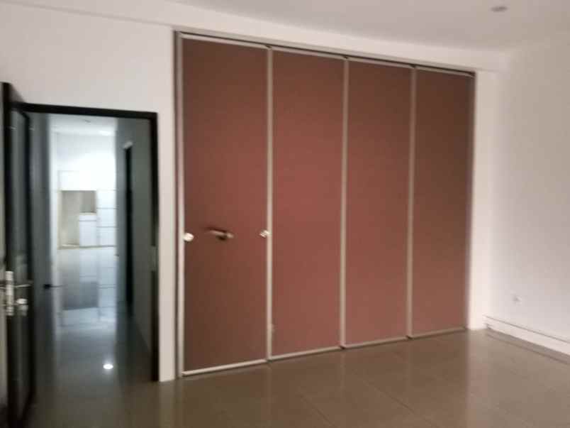 sewa ruko super strategis di area gandaria