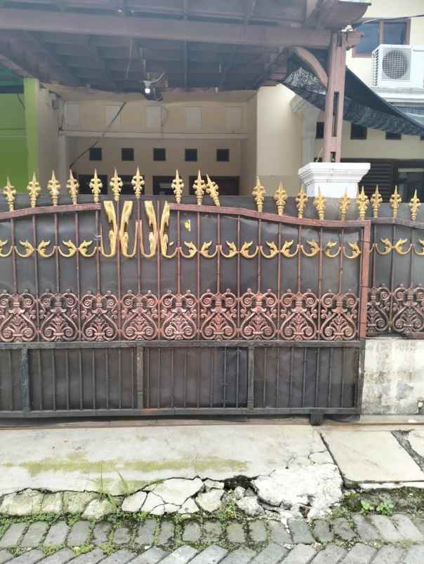 sewa rumah taman harapan baru bekasi kota c0511