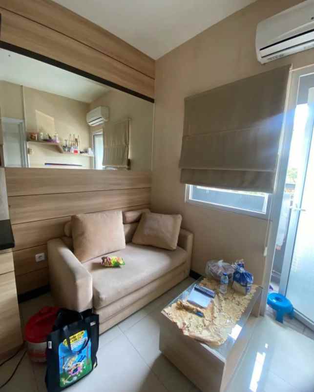 sewa unit aparment green pramuka city unt bagus