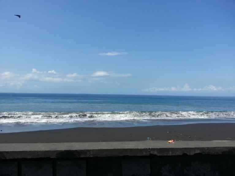 tanah jalan pantai tegal besar