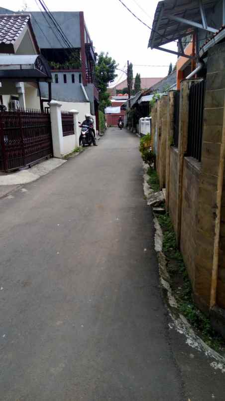 tanah jln h syukur lenteng agung