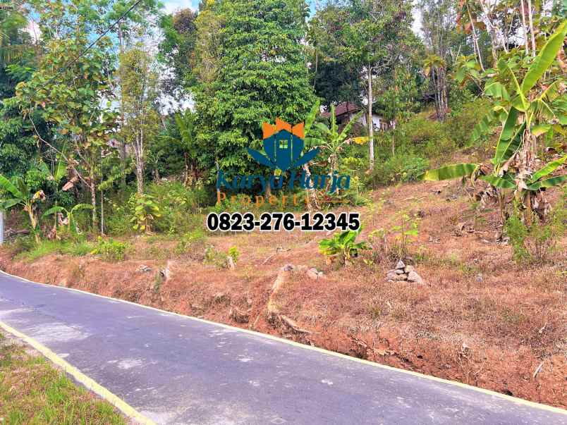 tanah komplek wisata ngargoyoso karanganyar