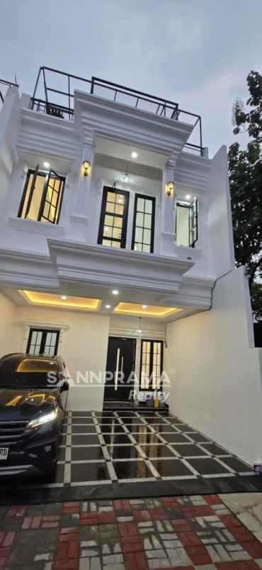 townhouse mewah banyak bonus di tanah baru depok ritin