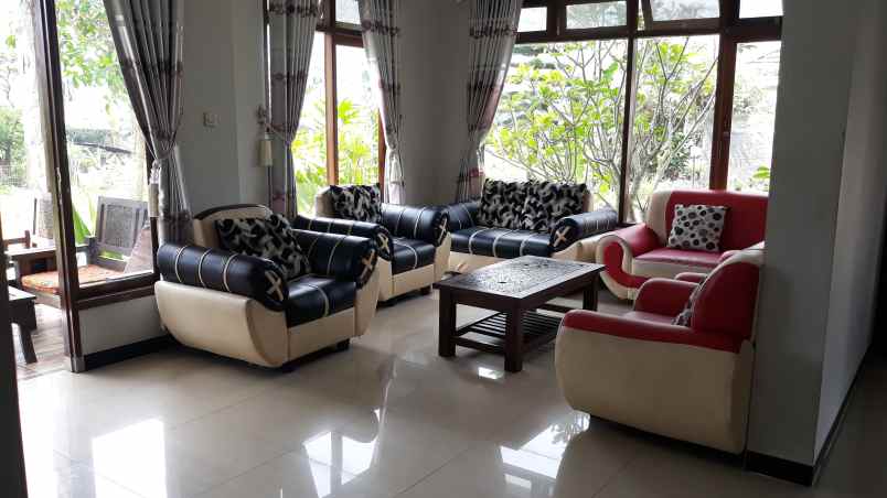 villa alamat jalan cisarua km 85