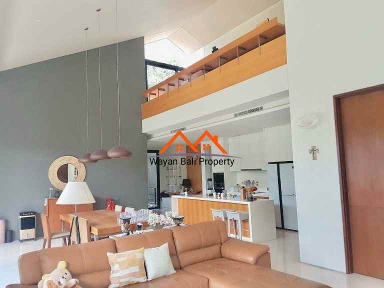 villa jalan batu belig