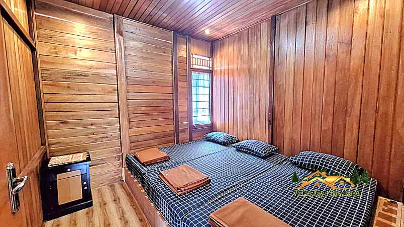 villa kayu batukasur cisarua puncak