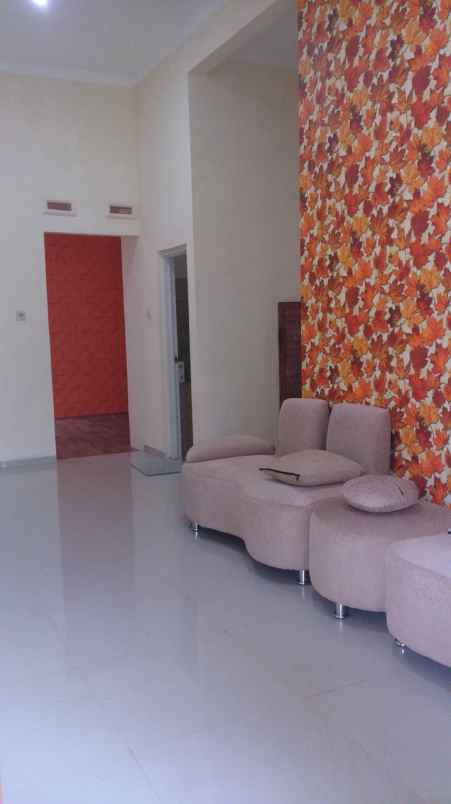 villa perum martabe regency batu row 3 mobil