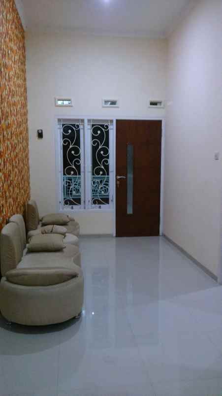 villa perum martabe regency batu row 3 mobil