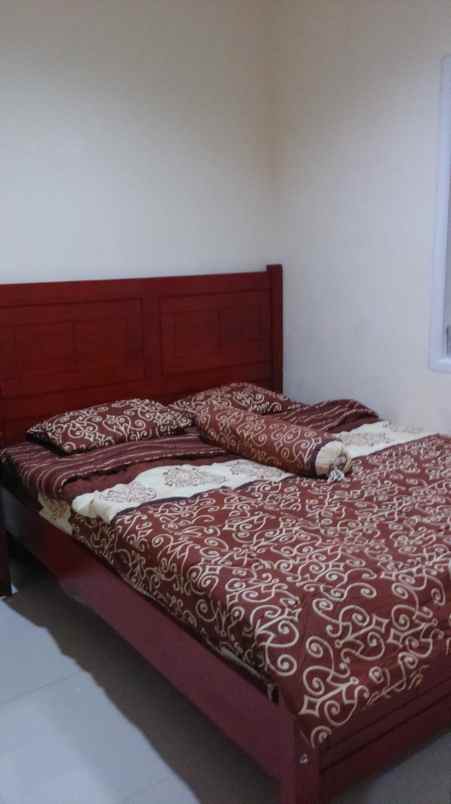 villa perum martabe regency batu row 3 mobil