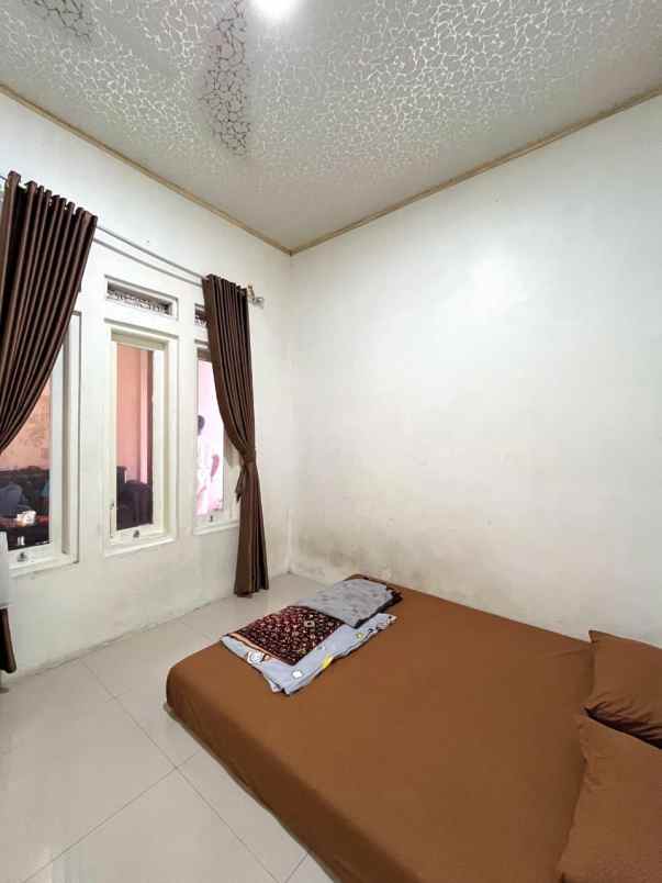 villa stadebar cisarua puncak