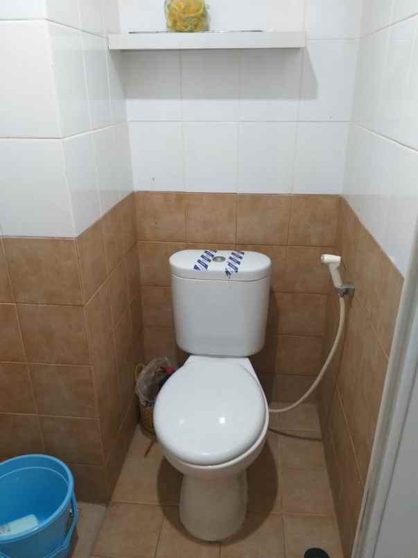 apartemen green pramuka diatas mall