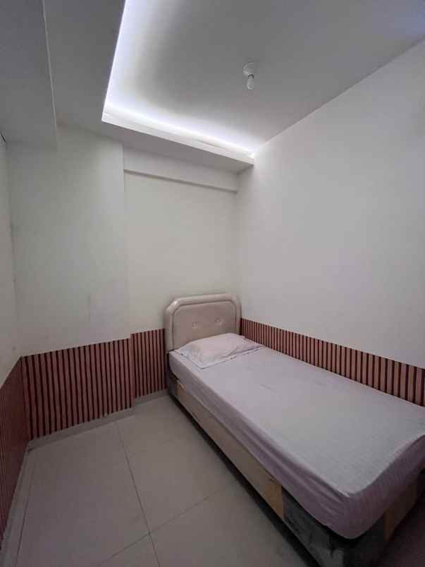 apartemen puncak dharmahusada 2br dekat lift furnish