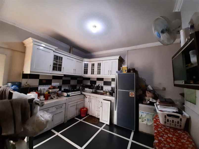 banting harga rumah mewah di batu ampar condet jaktim