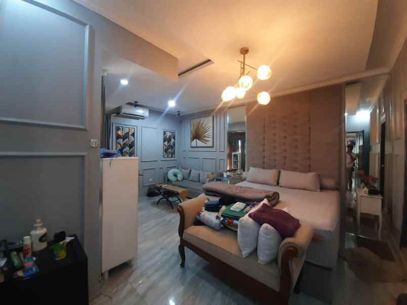 banting harga rumah mewah di batu ampar condet jaktim