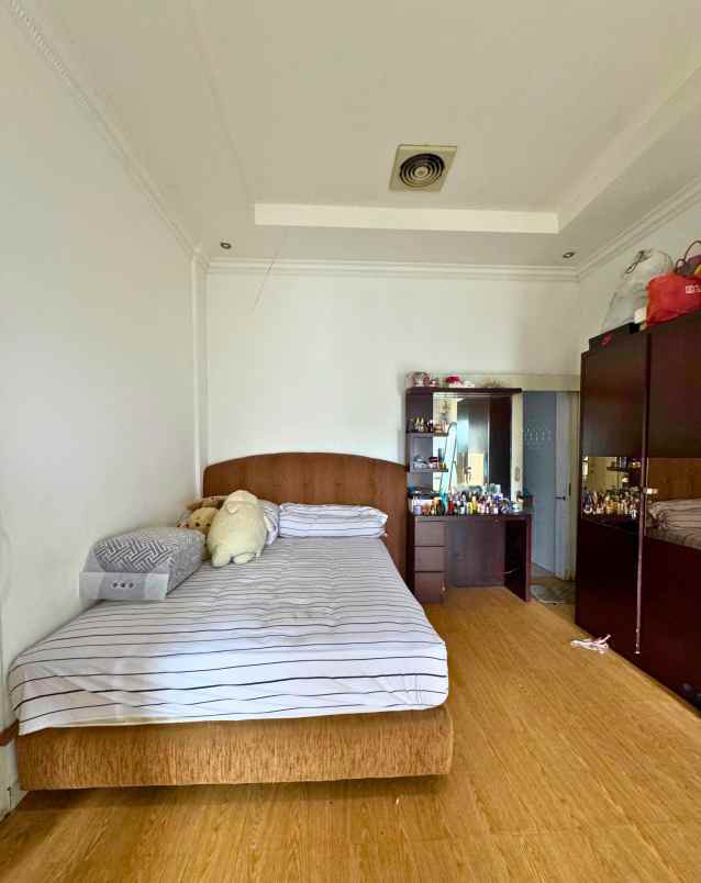 banting harga rumah mewah di batu ampar condet jaktim