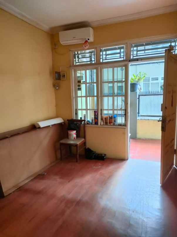 di jual rumah di mandala tengah tomang jakarta barat