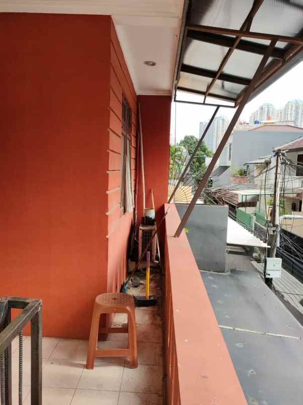 di jual rumah di mandala tengah tomang jakarta barat