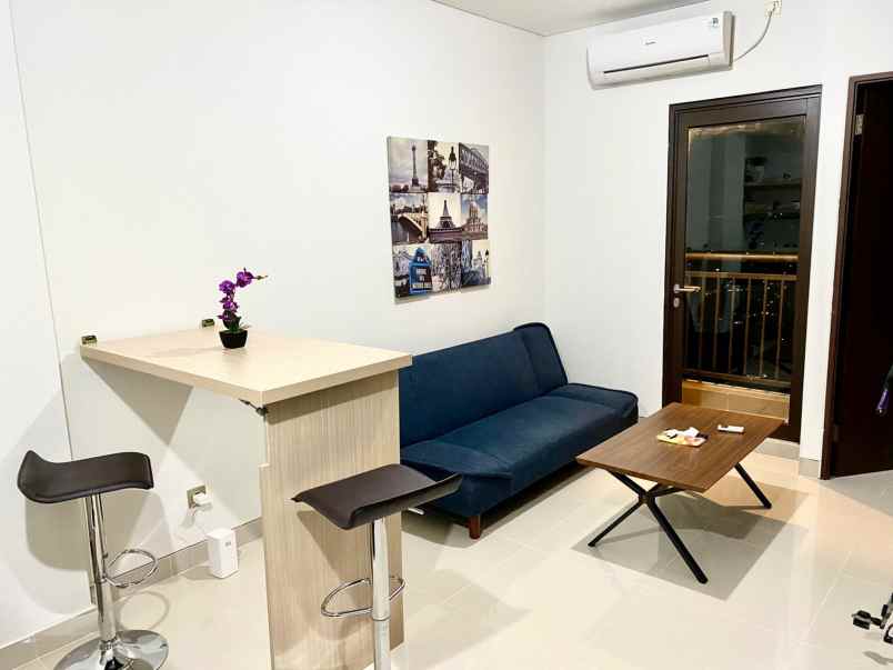 dijual apartemen full furnished di transpark cibubur