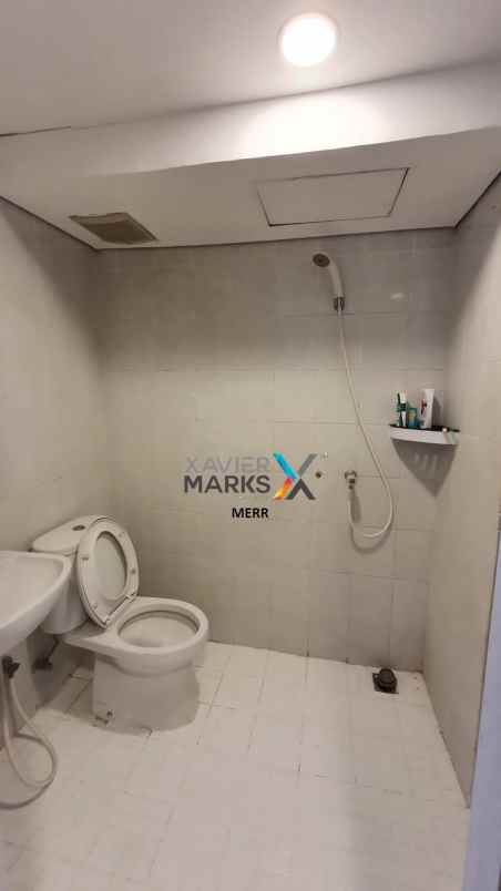 dijual apartemen gunawangsa merr tower b kosongan