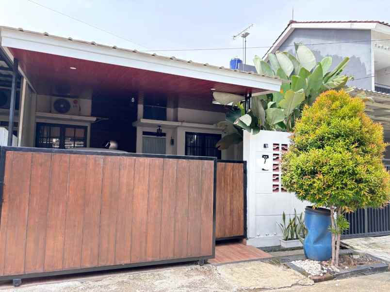 dijual cepat rumah dekat stasiun cilebut